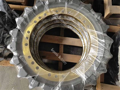 Bánh xích EC360